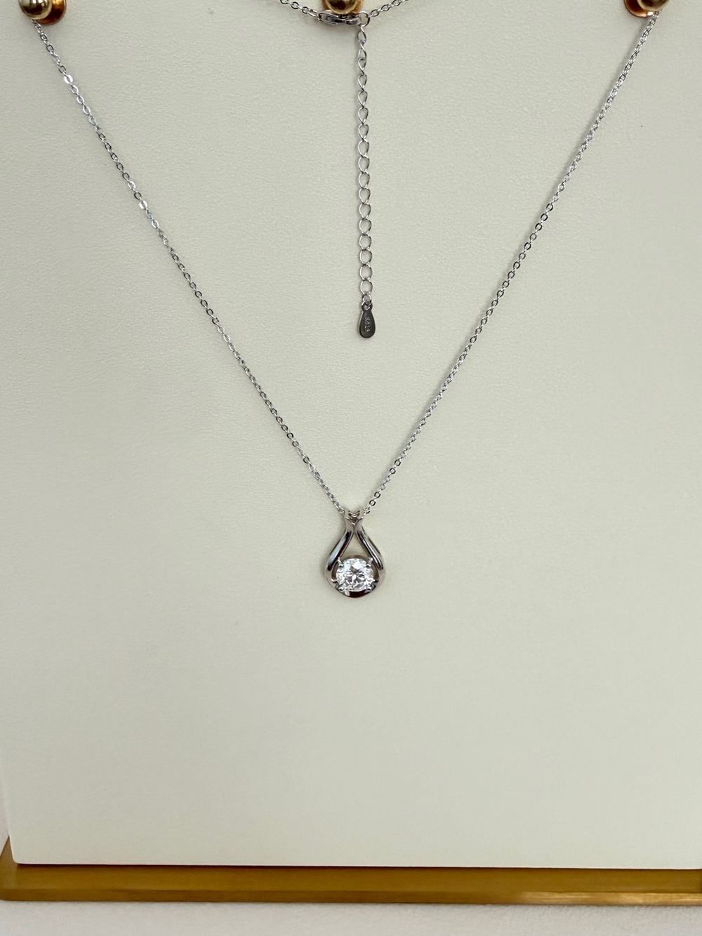 S925 2ct Teardrop Moissanite Diamond Pendant Necklace - Picture 4 of 5